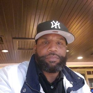 Meet your Posher, Troy